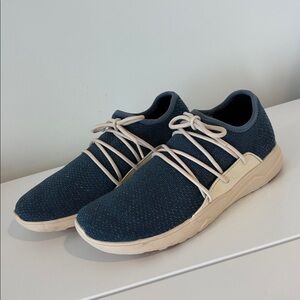 VESSI Cityscape Classic Sneakers slip on shoes blue w/off white laces size 7